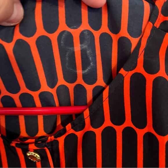 Michael Michael Kors Sleeveless Top w/ Hidden Buttons Size 6 Red Dark Blue - Picture 9 of 10